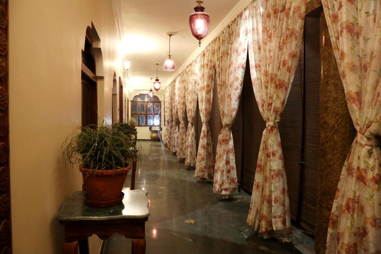 Vijaigarh Kothi - Heritage Boutique Varanasi Exterior foto