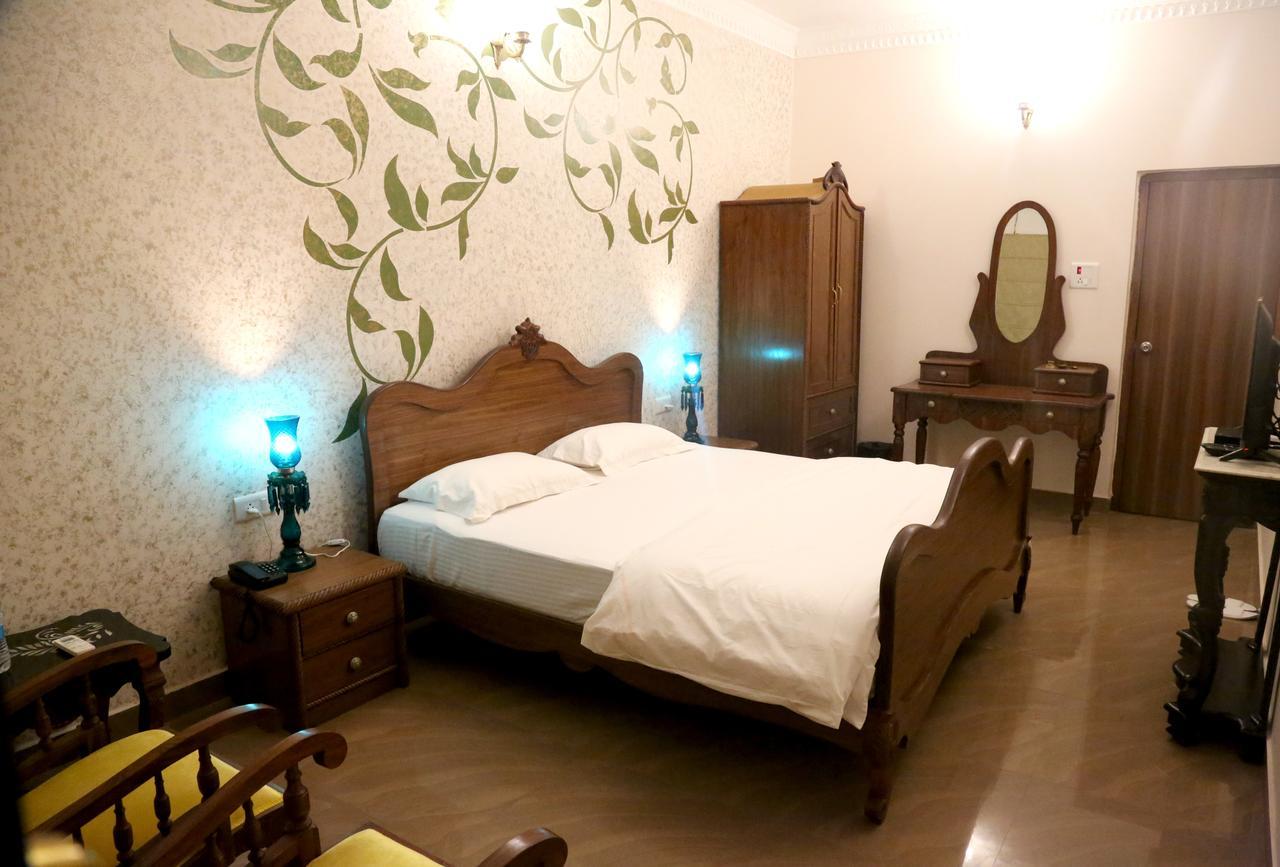 Vijaigarh Kothi - Heritage Boutique Varanasi Exterior foto