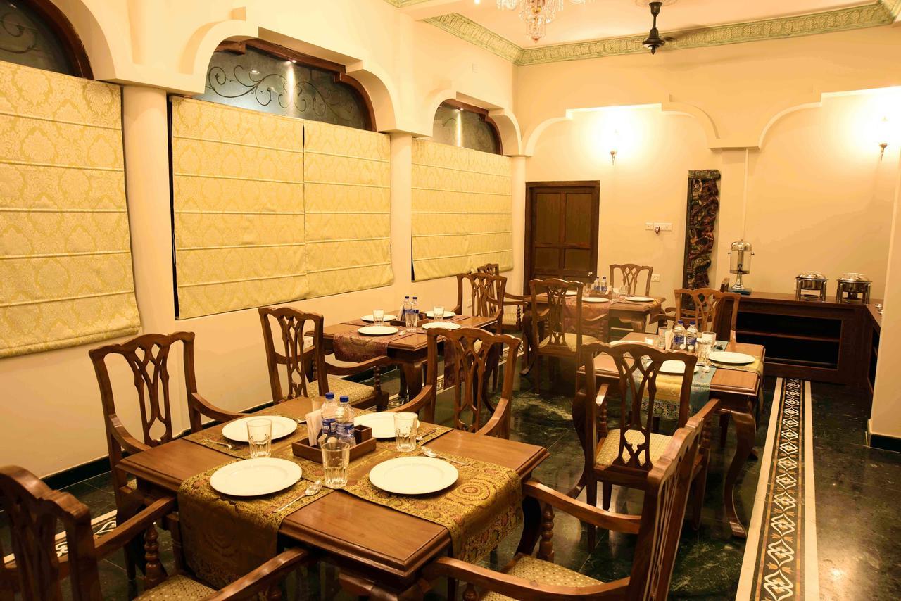 Vijaigarh Kothi - Heritage Boutique Varanasi Exterior foto
