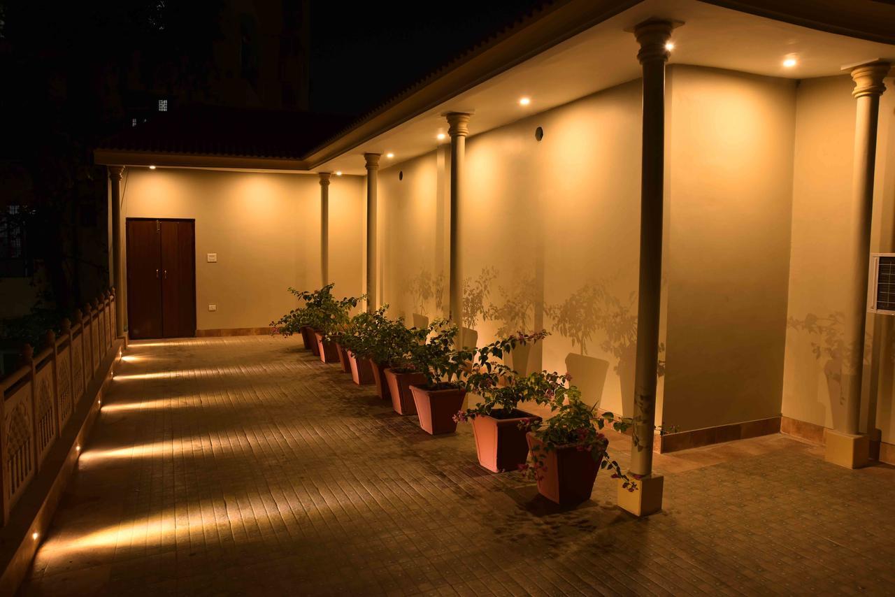Vijaigarh Kothi - Heritage Boutique Varanasi Exterior foto